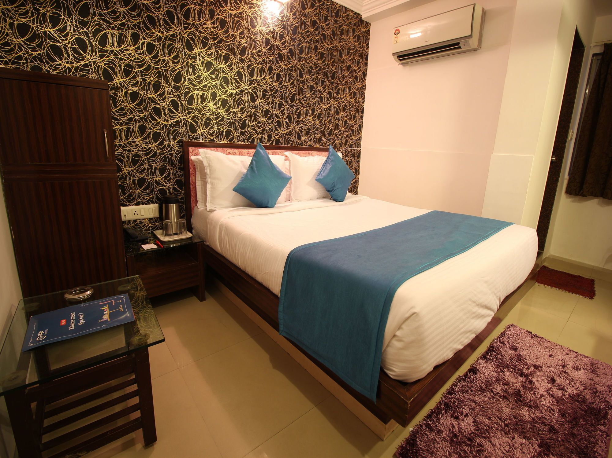 Oyo 2485 Hotel Kalash Inn Ahmedabad Buitenkant foto